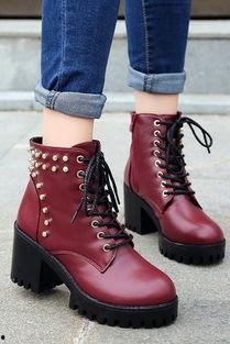 冬季高跟鞋搭配图片